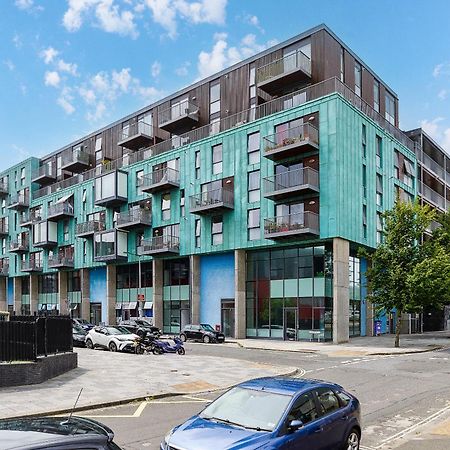 Premium Apartment - Allocated Parking - Great Location Plymouth Buitenkant foto